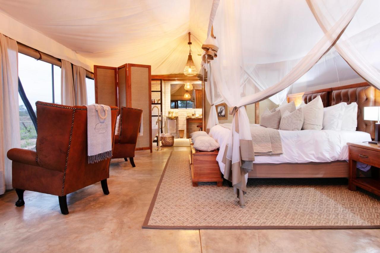Thabamati Luxury Tented Camp ティムババティ野生保護区 エクステリア 写真