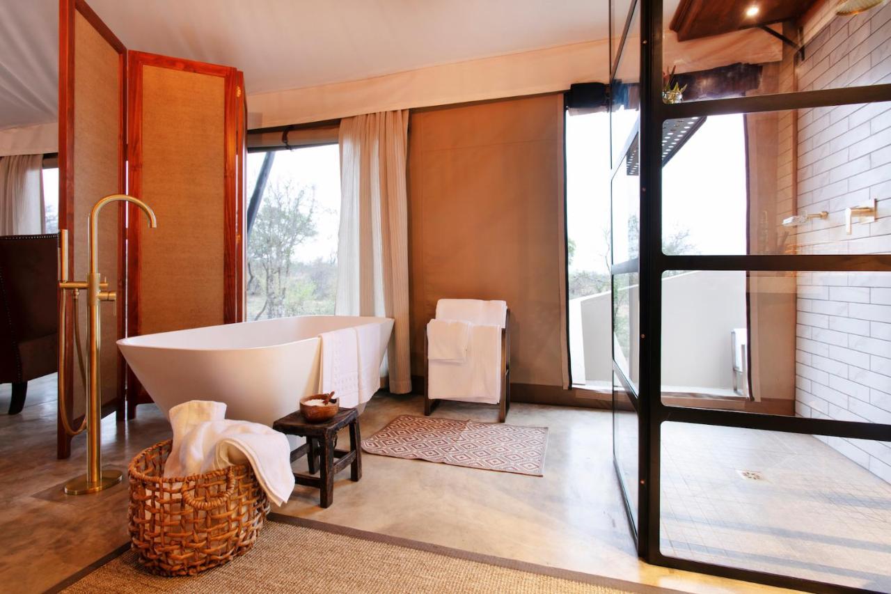 Thabamati Luxury Tented Camp ティムババティ野生保護区 エクステリア 写真
